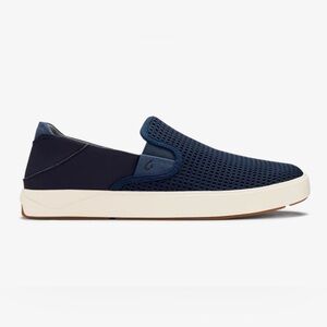 New olukai lae’ahi blue depth pull on shoes.
